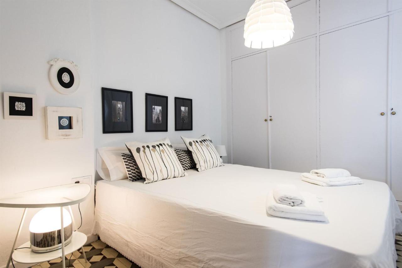 Alhondiga Suite Apartment With Terrace Seville Exterior photo